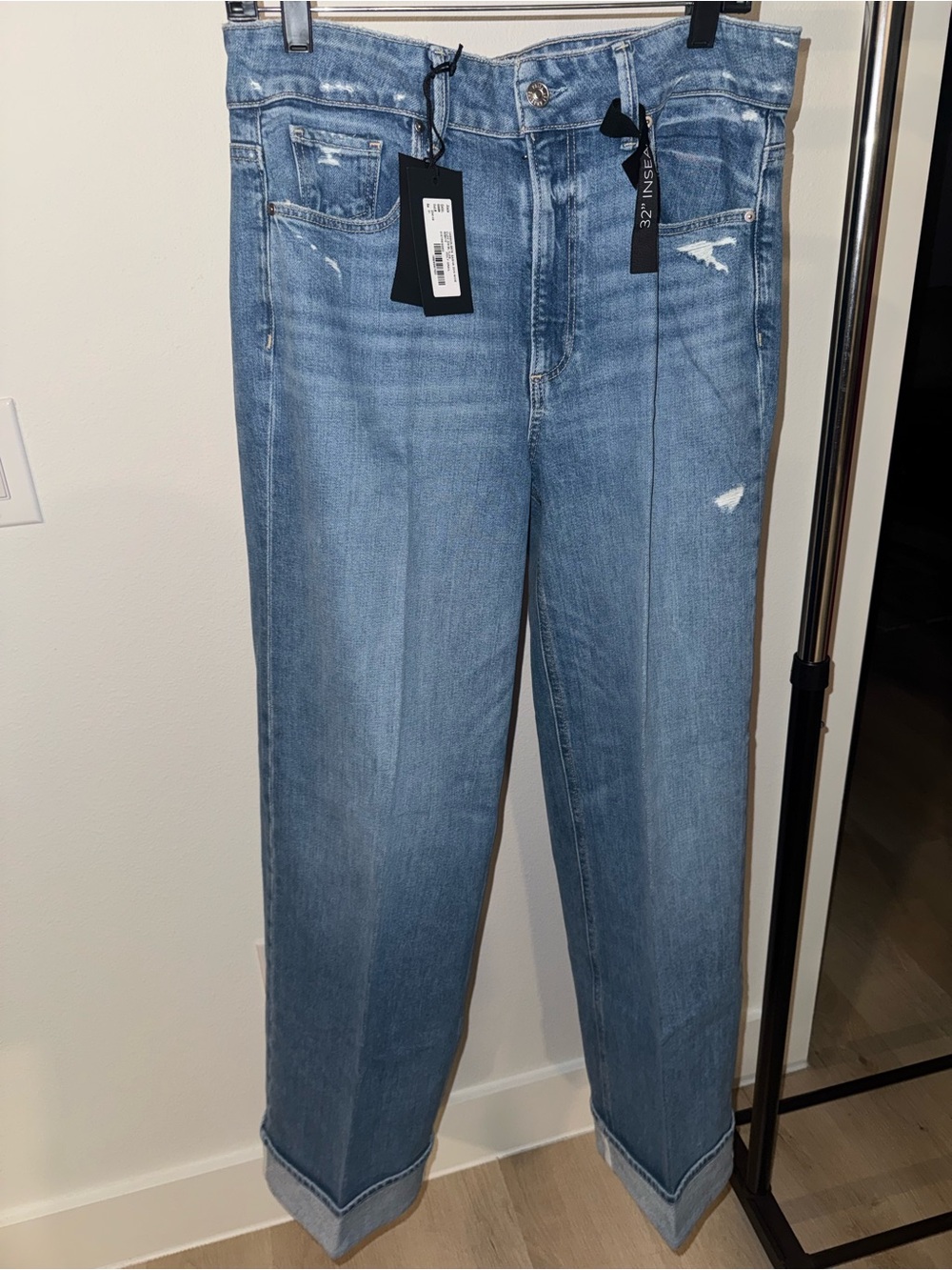 NWT PAIGE “Sasha “Holy Grail” wash High-Rise Wide-Leg Jeans with Cuffed Hem